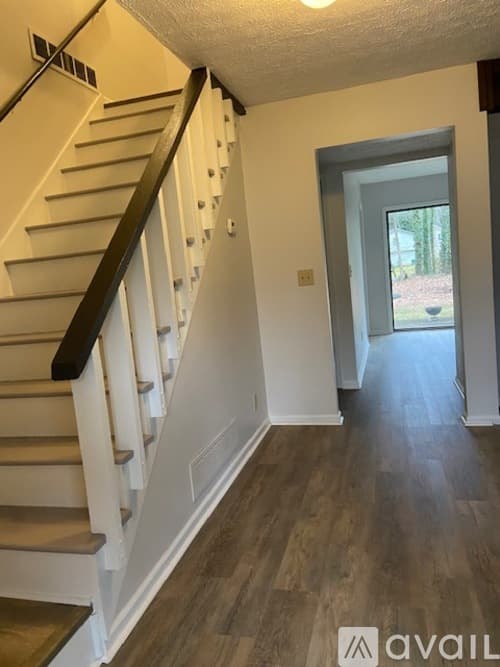 Norcross House: 1576 Spender Drive