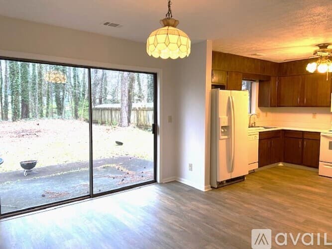 Norcross House: 1576 Spender Drive
