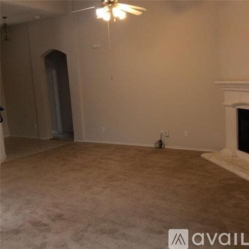 Fort Worth House: 6101 Melanie Dr