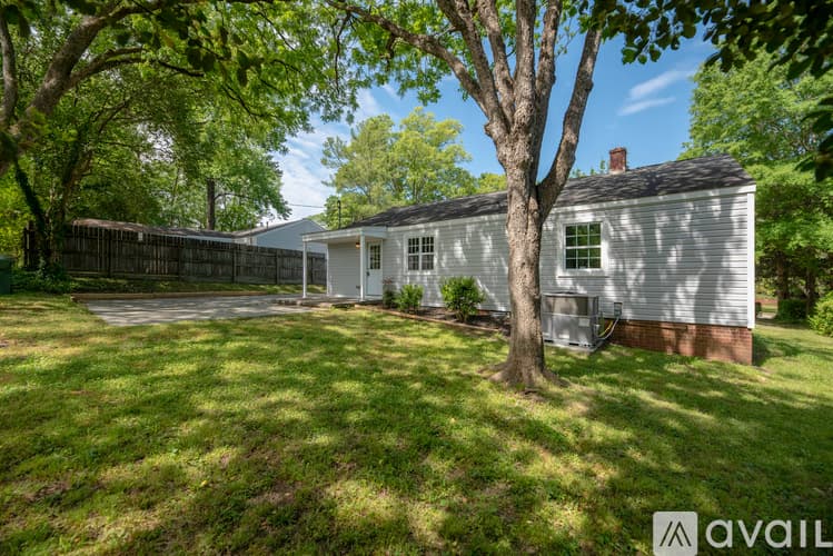 Lancaster House: 441 West Springs Street