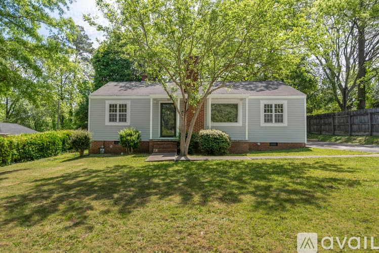 Lancaster House: 441 West Springs Street