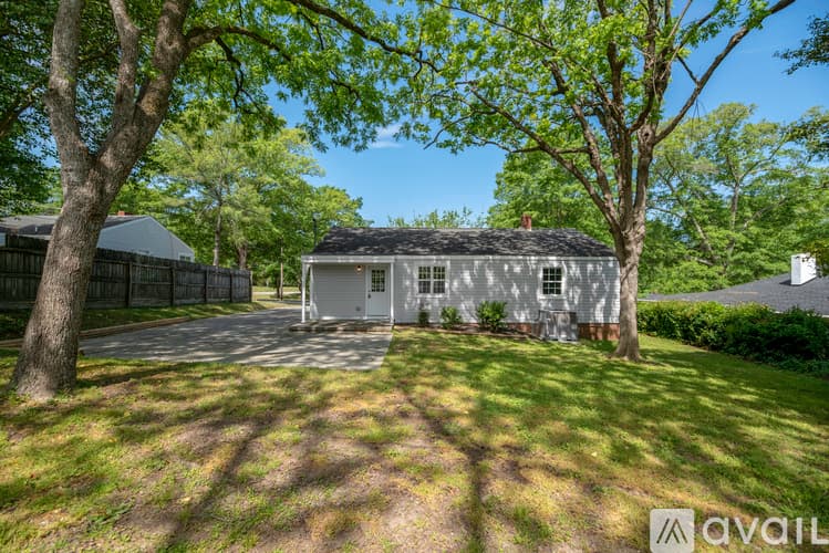 Lancaster House: 441 West Springs Street