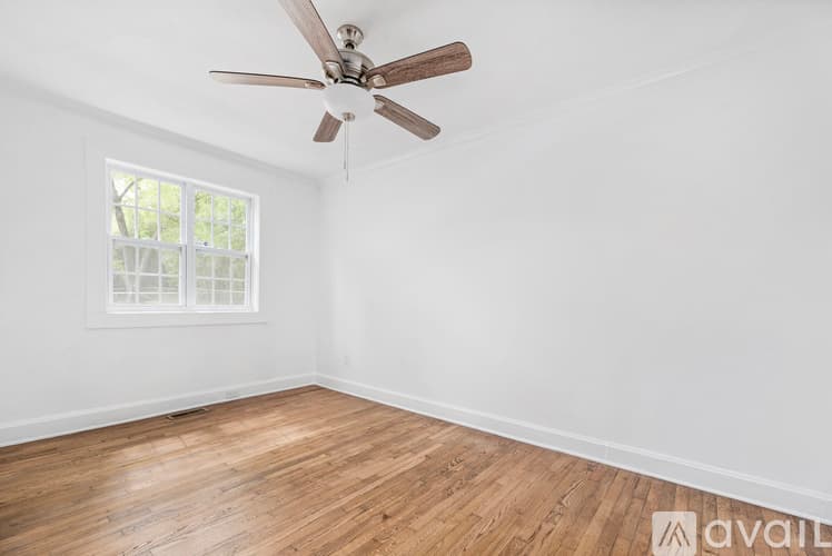 Lancaster House: 441 West Springs Street