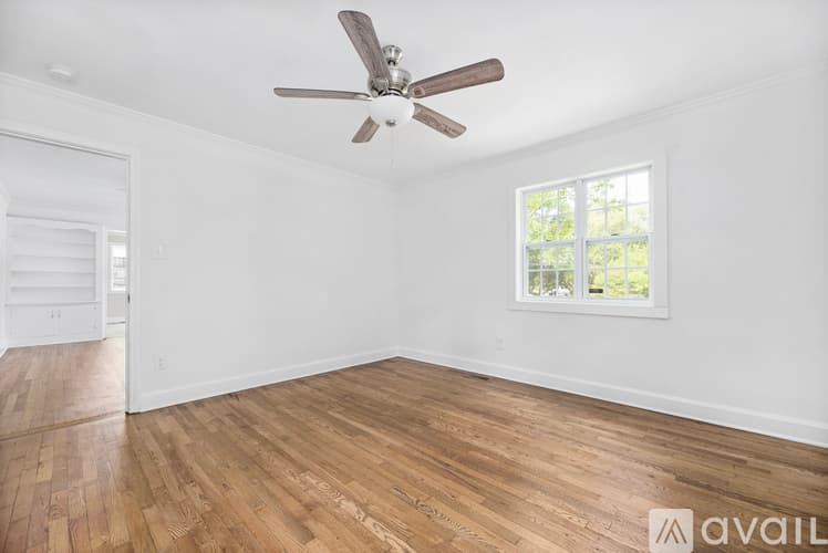Lancaster House: 441 West Springs Street