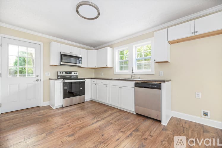 Lancaster House: 441 West Springs Street