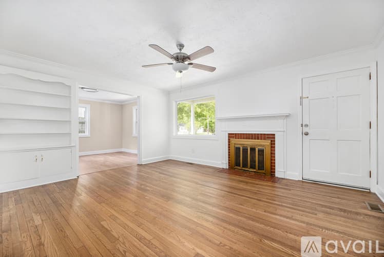 Lancaster House: 441 West Springs Street