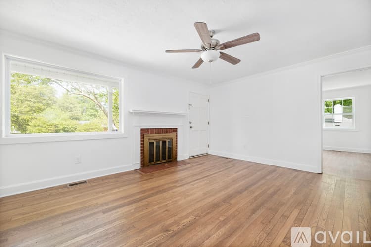 Lancaster House: 441 West Springs Street