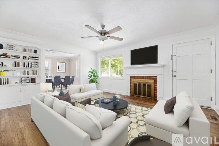 Lancaster House: 441 West Springs Street
