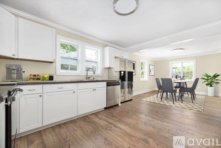 Lancaster House: 441 West Springs Street