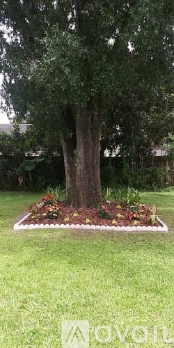 Tampa Apartment: 5301 E 18th Ave
