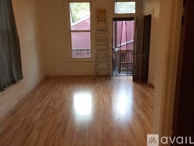 Chicago Apartment: 1929 North Sheffield Avenue