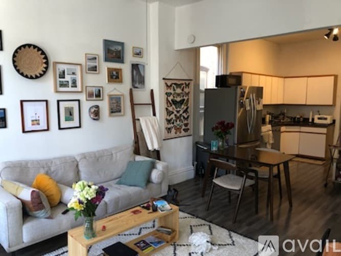 Chicago Apartment: 1929 North Sheffield Avenue