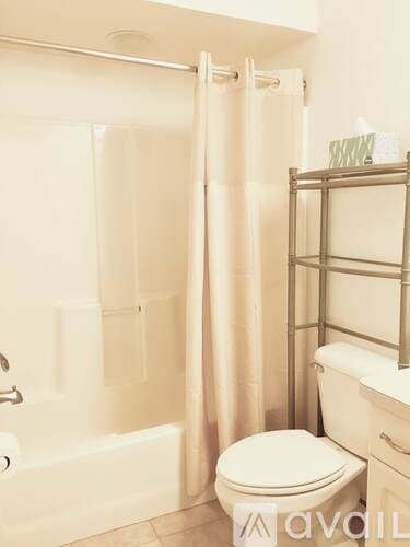 Venice Apartment: 600 Mirabella Circle