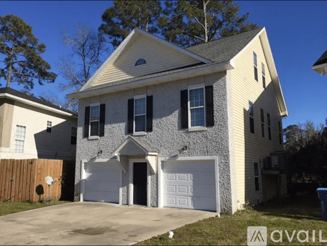 Brunswick House: 171 Drayton Cir