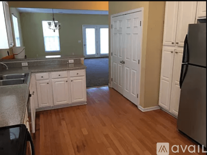 Brunswick House: 171 Drayton Cir