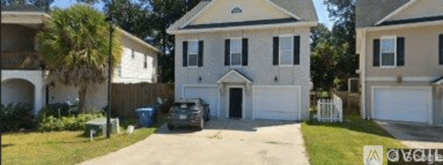 Brunswick House: 171 Drayton Cir