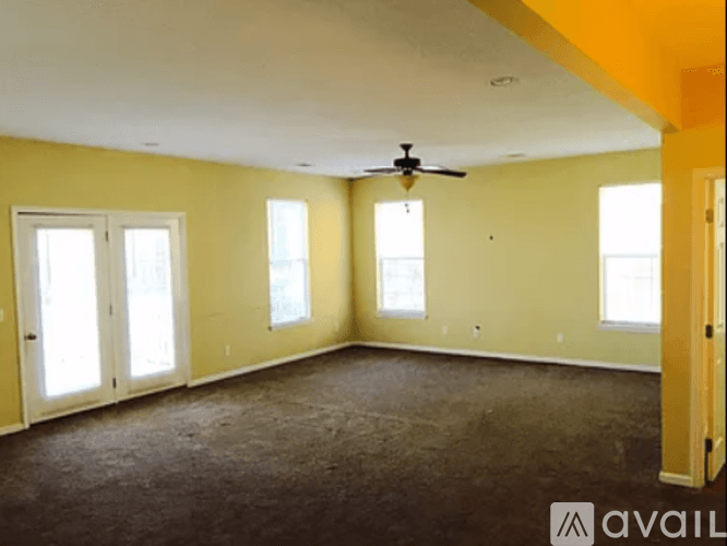 Brunswick House: 171 Drayton Cir