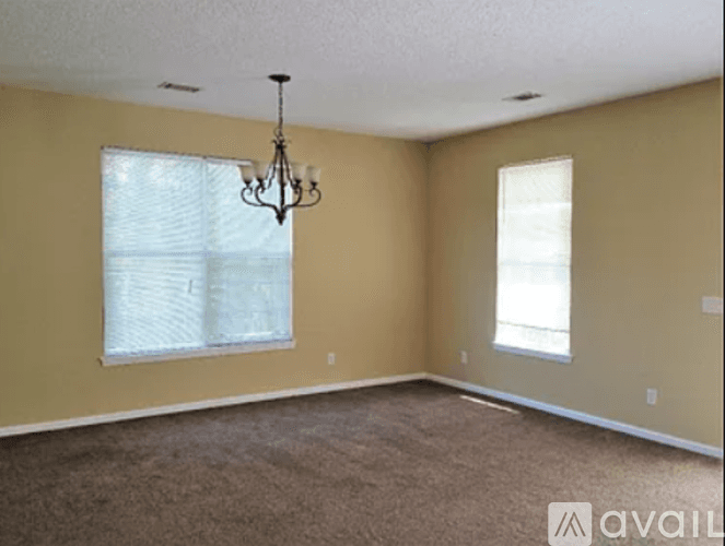 Brunswick House: 171 Drayton Cir