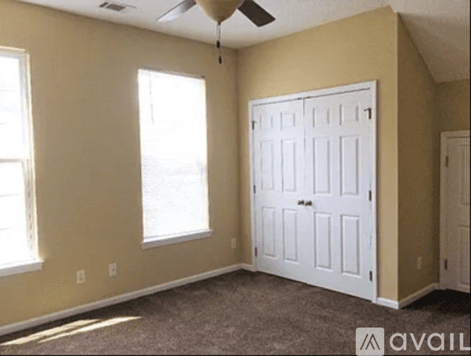 Brunswick House: 171 Drayton Cir