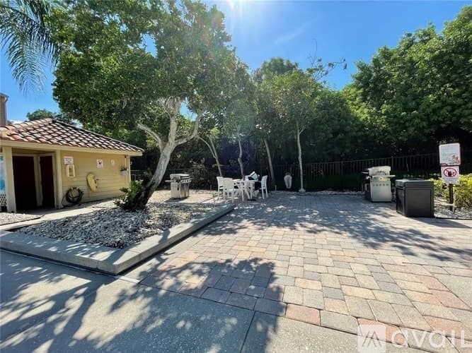 St. Petersburg Condo: 11901 4th Street North