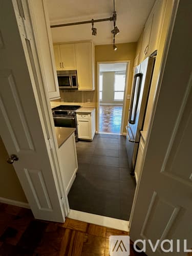 Brookline Condo: 77 Pond Avenue