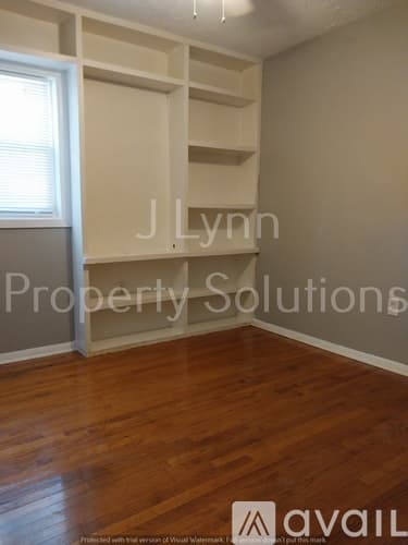 Orangeburg House: 2079 Atlantic Ave