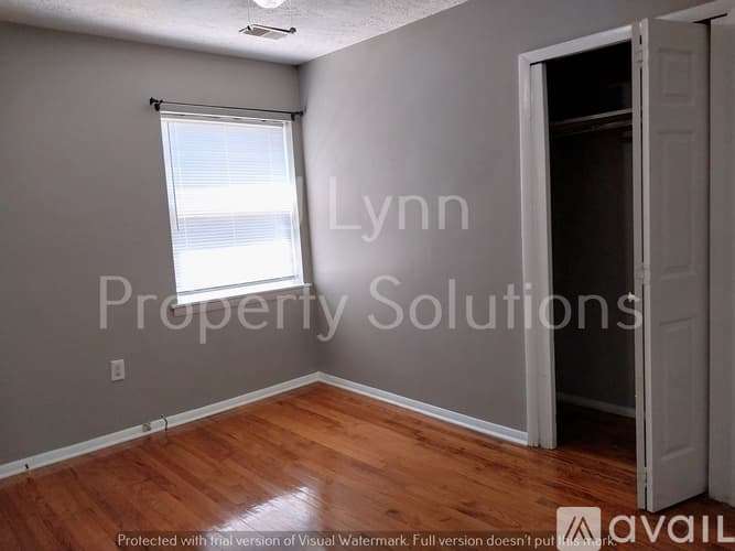 Orangeburg House: 2079 Atlantic Ave