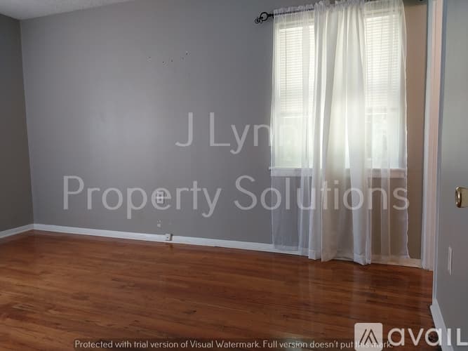 Orangeburg House: 2079 Atlantic Ave
