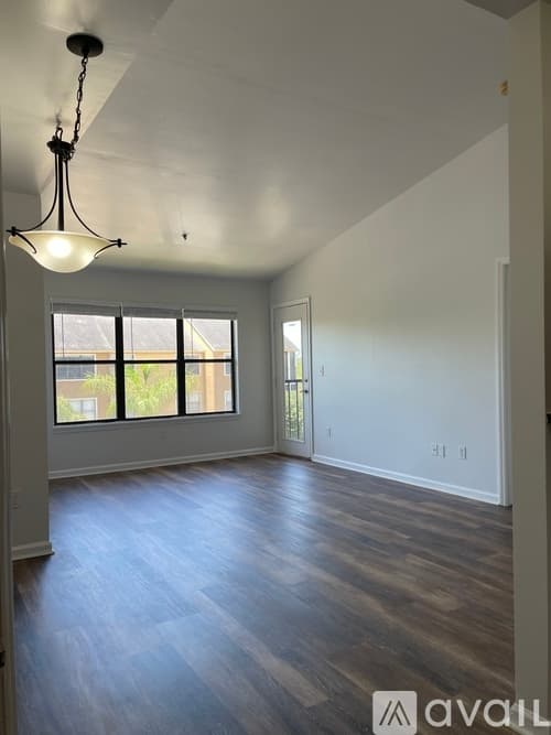 St. Petersburg Condo: 11901 4th Street North