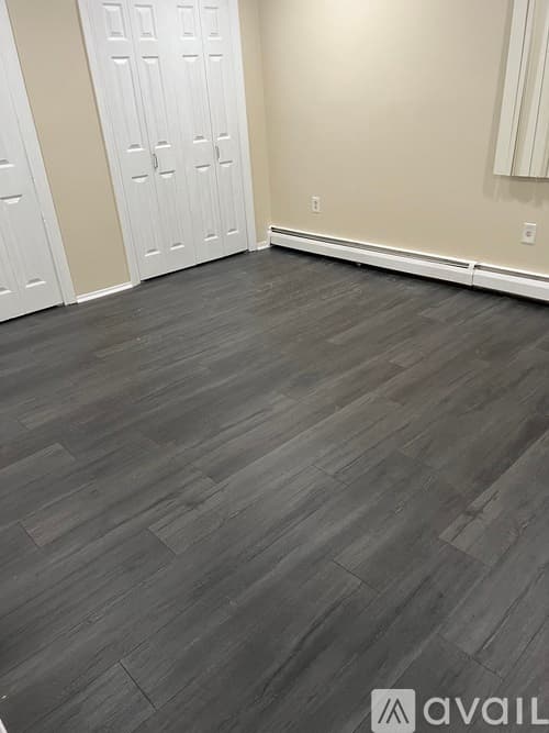 Bloomfield Condo: 82 Sutton Place