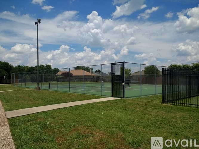 Grand Prairie House: 2361 Shirecreek Cir