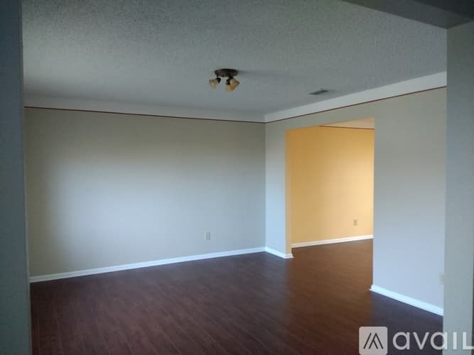 Grand Prairie House: 2361 Shirecreek Cir
