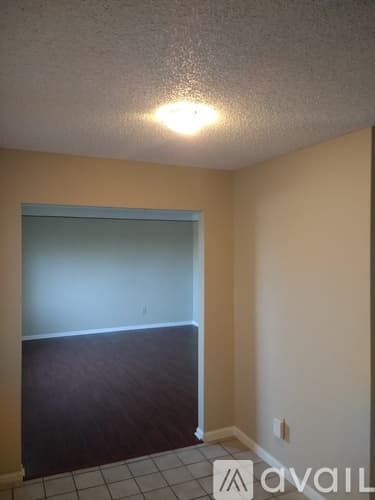 Grand Prairie House: 2361 Shirecreek Cir