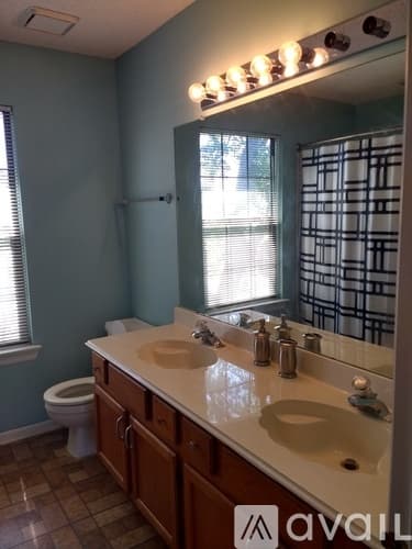 Grand Prairie House: 2361 Shirecreek Cir