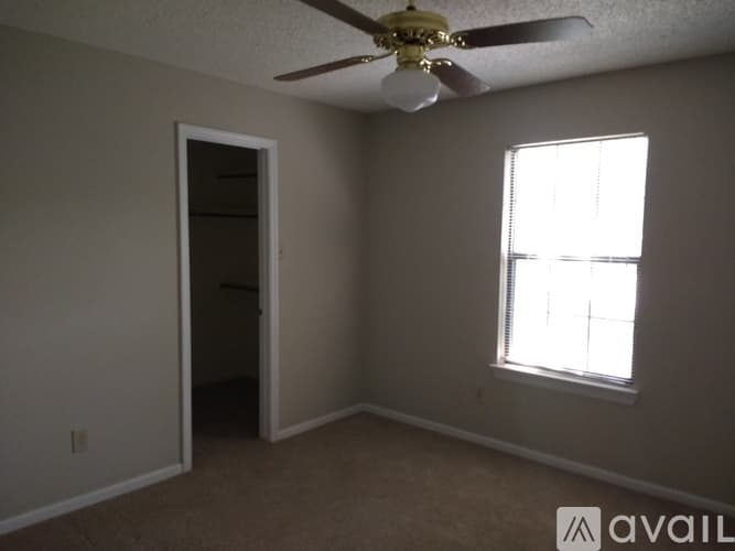 Grand Prairie House: 2361 Shirecreek Cir
