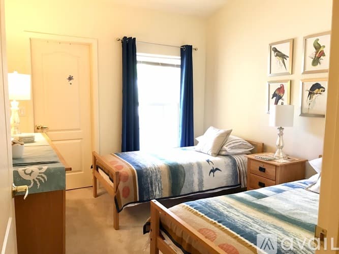 Venice Apartment: 600 Mirabella Circle