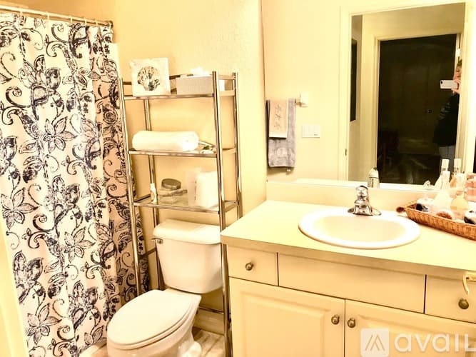 Venice Apartment: 600 Mirabella Circle