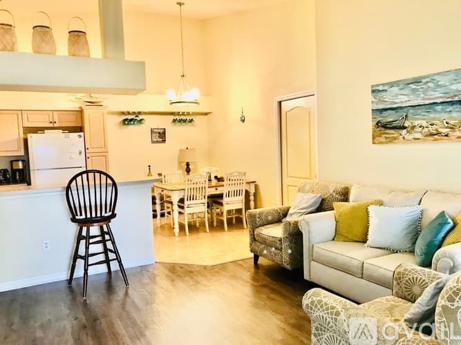 Venice Apartment: 600 Mirabella Circle