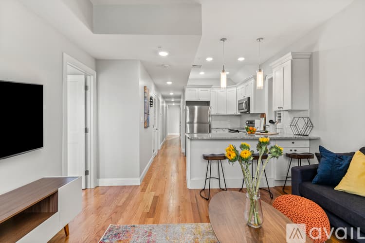 Boston Apartment: 36 Emerson Street