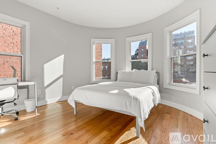 Boston Apartment: 36 Emerson Street