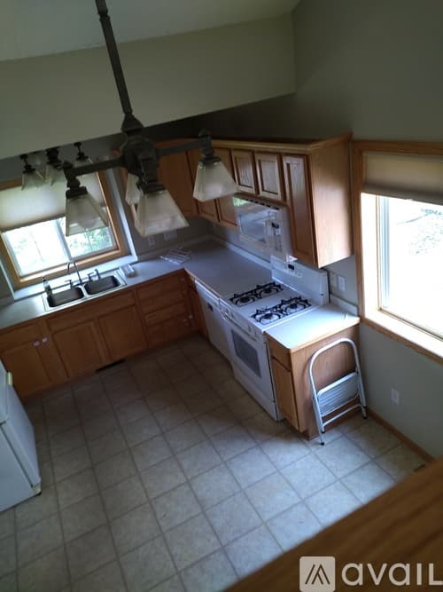 Hammond House: 464 Brookhaven Drive