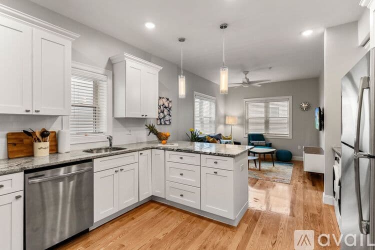 Boston Apartment: 86 Marine Rd