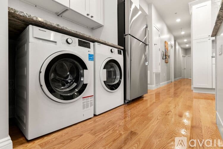 Boston Apartment: 86 Marine Rd