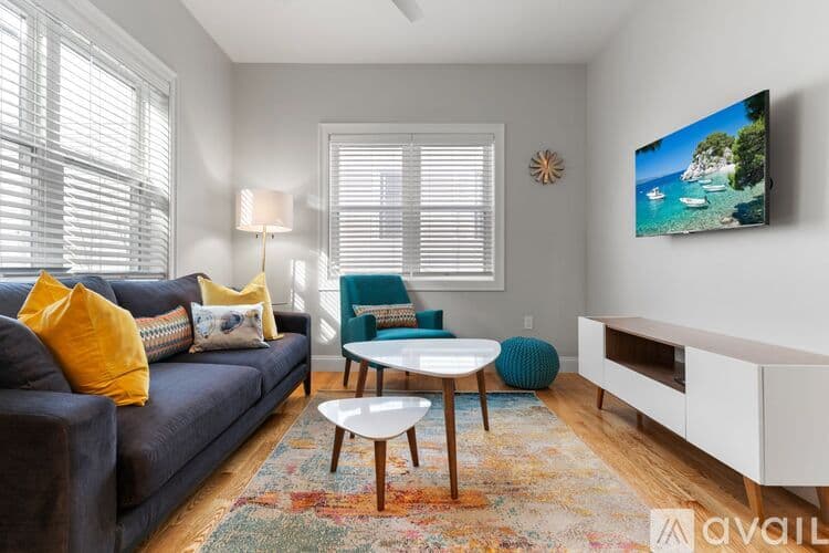 Boston Apartment: 86 Marine Rd