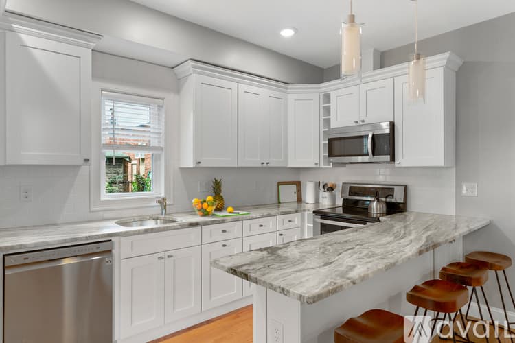 Boston Apartment: 1047 Saratoga St