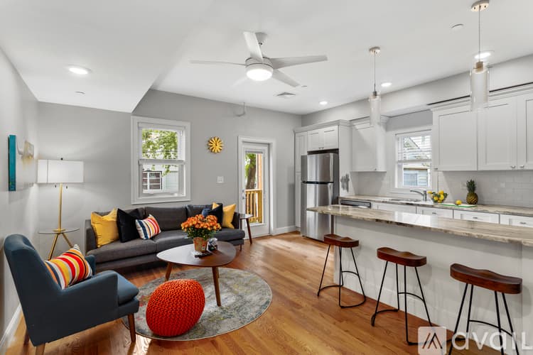 Boston Apartment: 1047 Saratoga St
