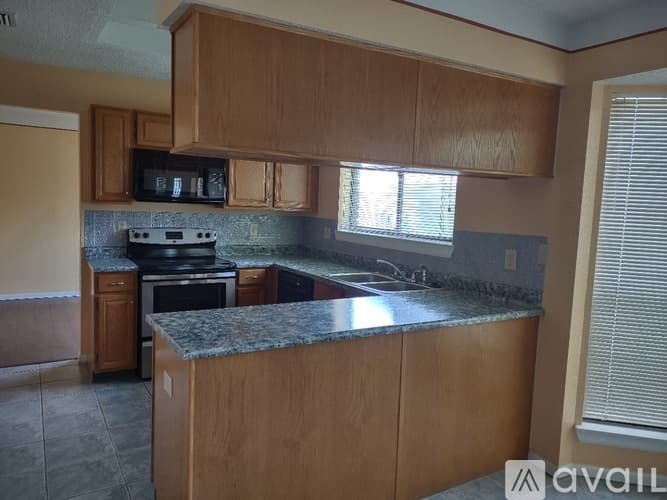 Grand Prairie House: 2361 Shirecreek Cir