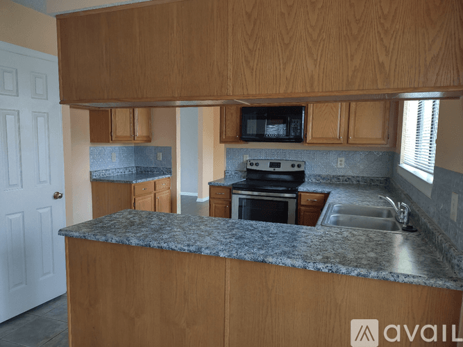 Grand Prairie House: 2361 Shirecreek Cir