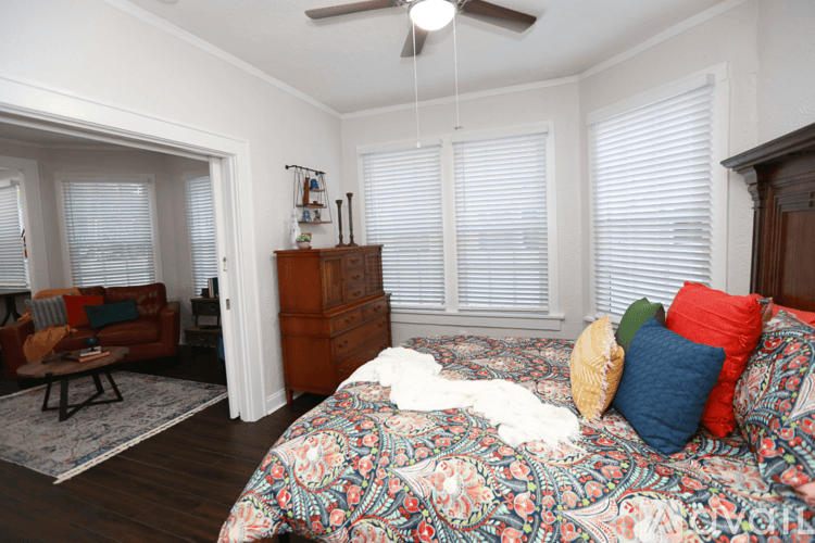 Tampa Apartment: 407 South Melville Avenue