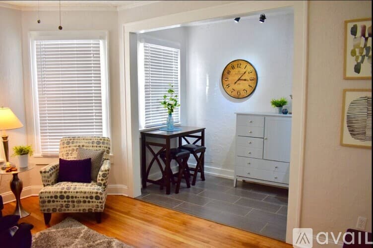 Tampa Apartment: 407 South Melville Avenue